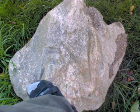 Bearbejdet sten - men af hvem og hvorfor og til hvad?